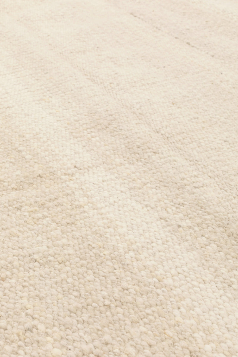 Classica Rug Natural White | 5'0" x 8'2"