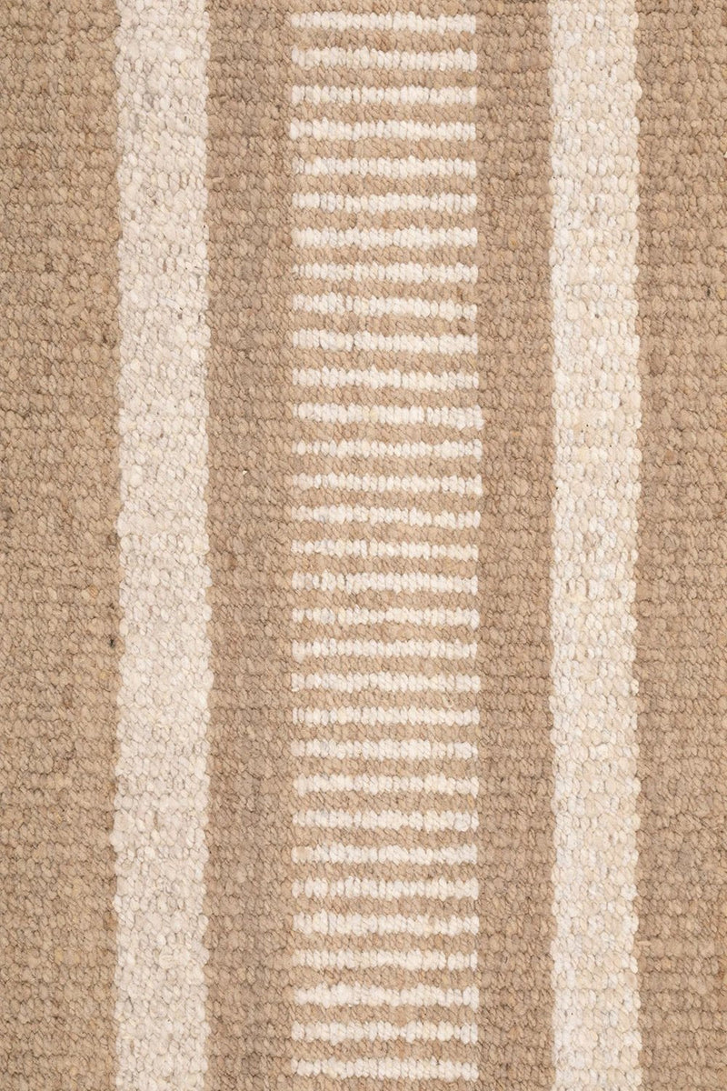 Clemencia Rug Sand & Natural White | 6'9" x 9'9"