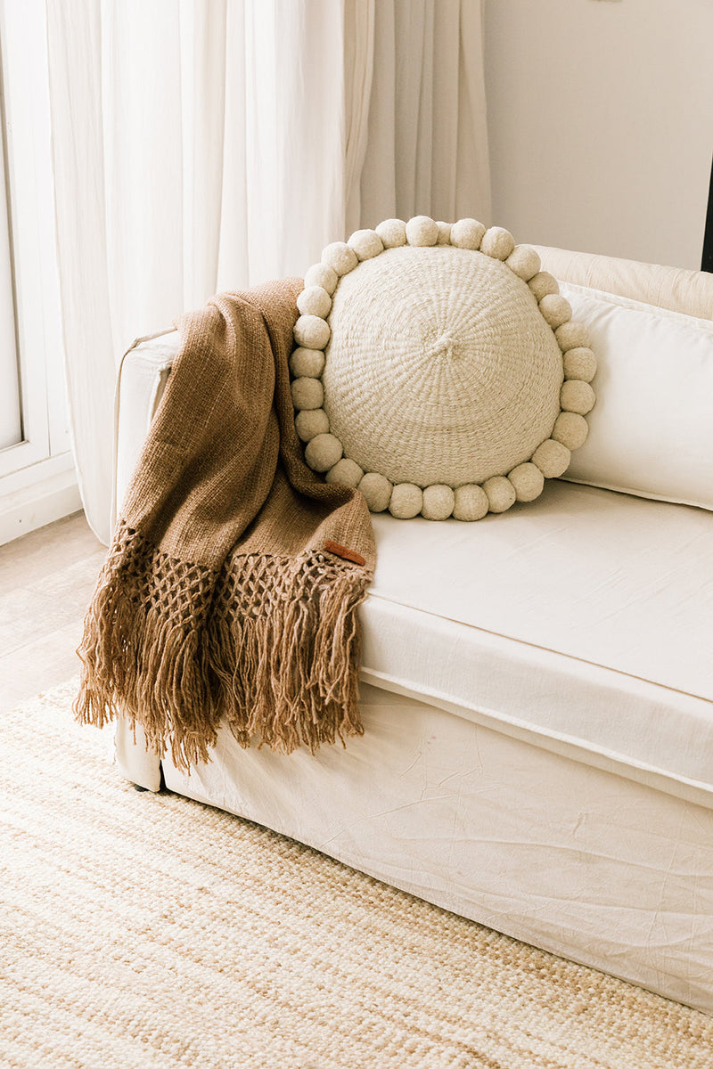 Puna Llama Throw - Oat