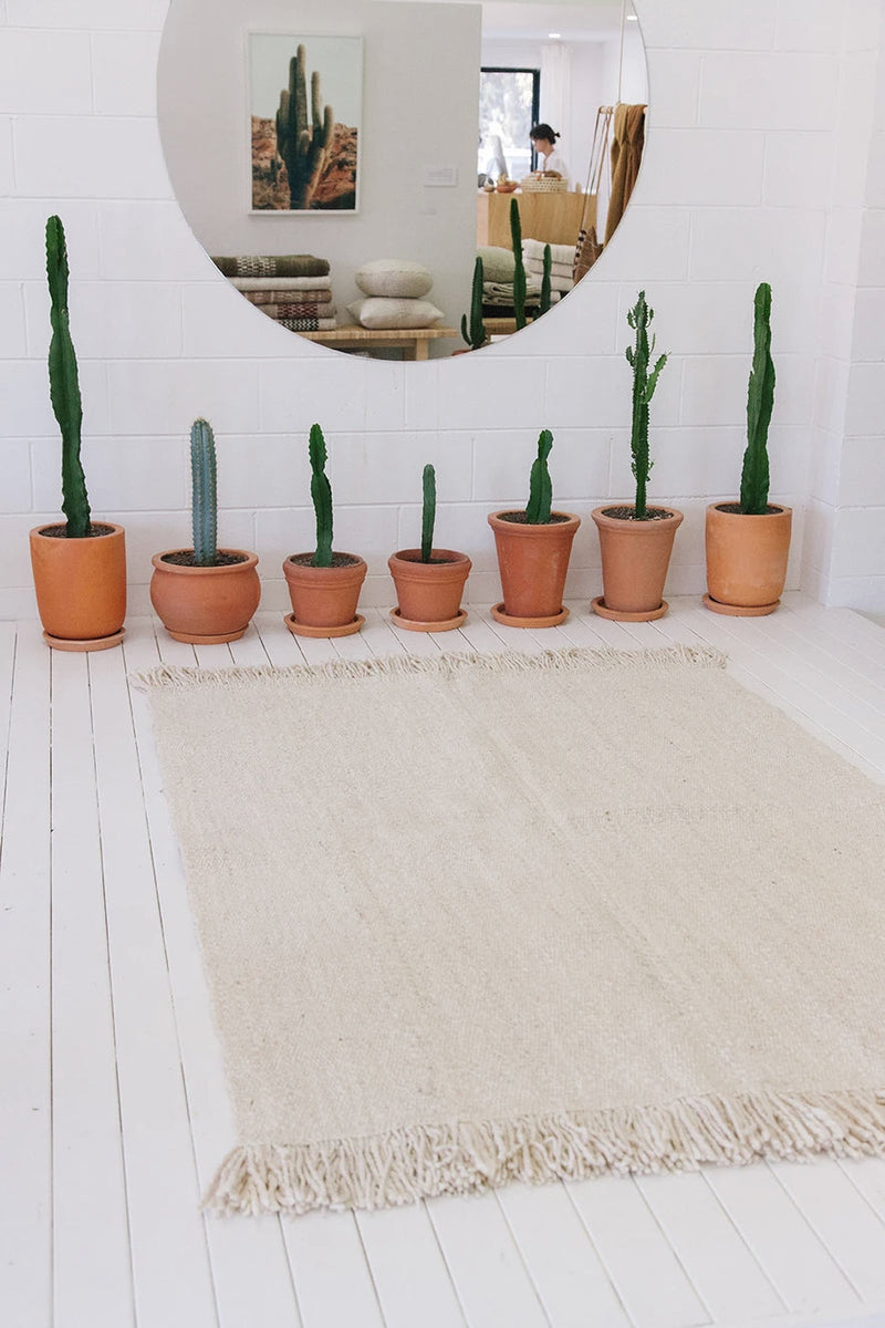 Classica + Fringe Rug Natural White | 4'6" x 6'8"