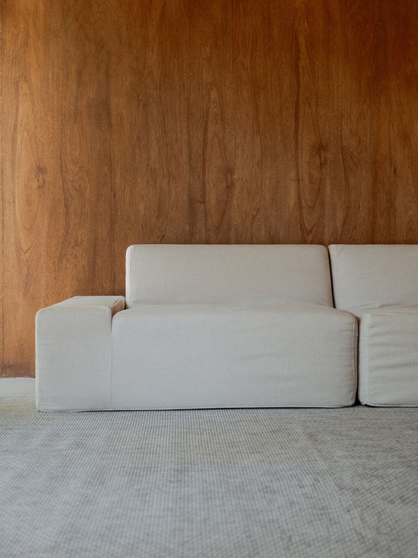 Modo Right End - Performance Fabric - Natural