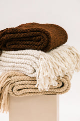 Monte Throw - Natural White