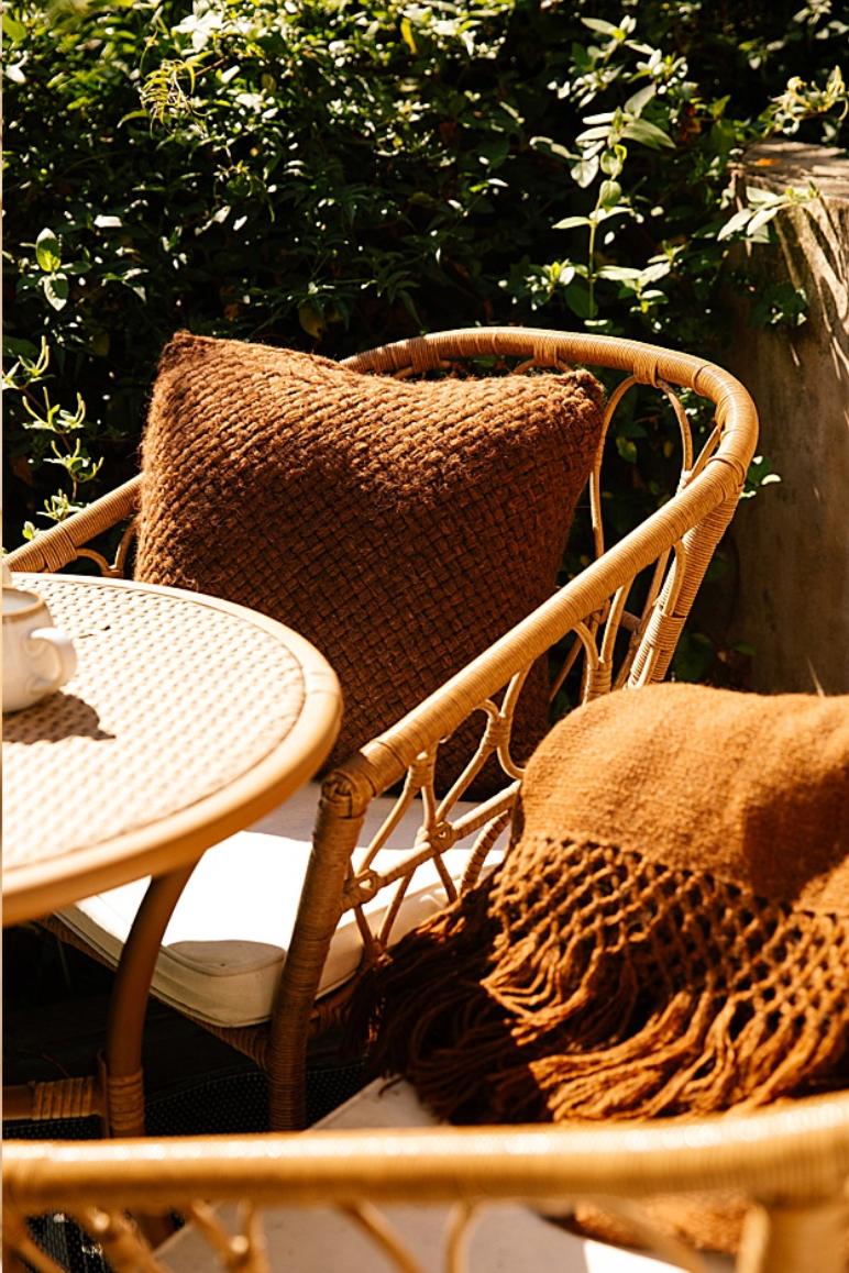 Puna Llama Throw - Tobacco
