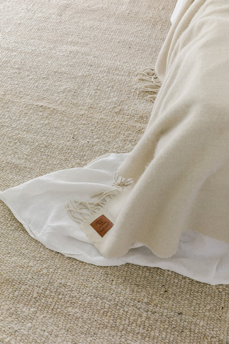 Puna Throw - Natural White