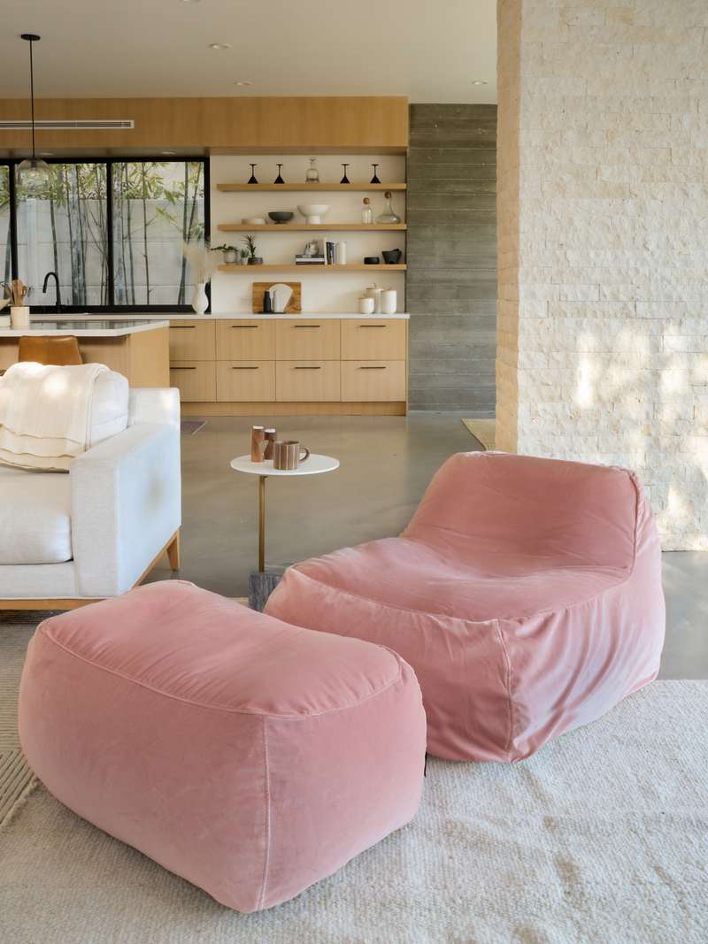 Dune Lounge Chair Velvet - Flamingo